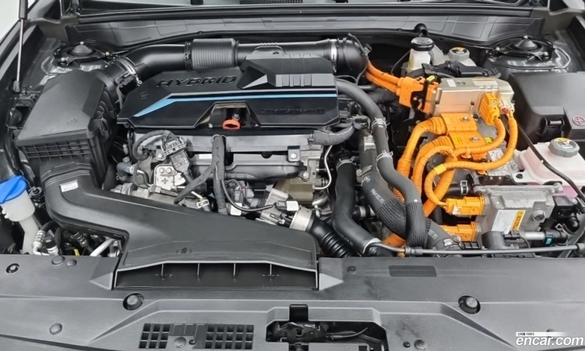 Kia K8 Hybrid 2023 — 4