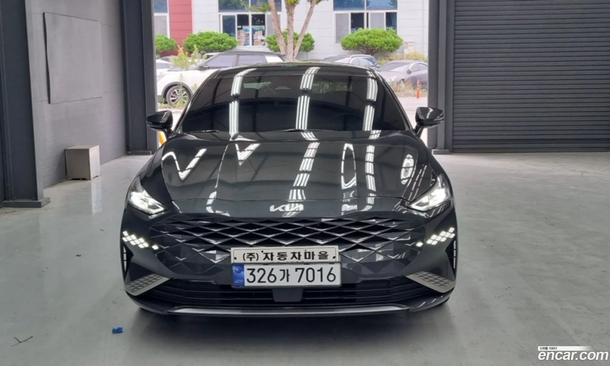 Kia K8 Hybrid 2023 — 15