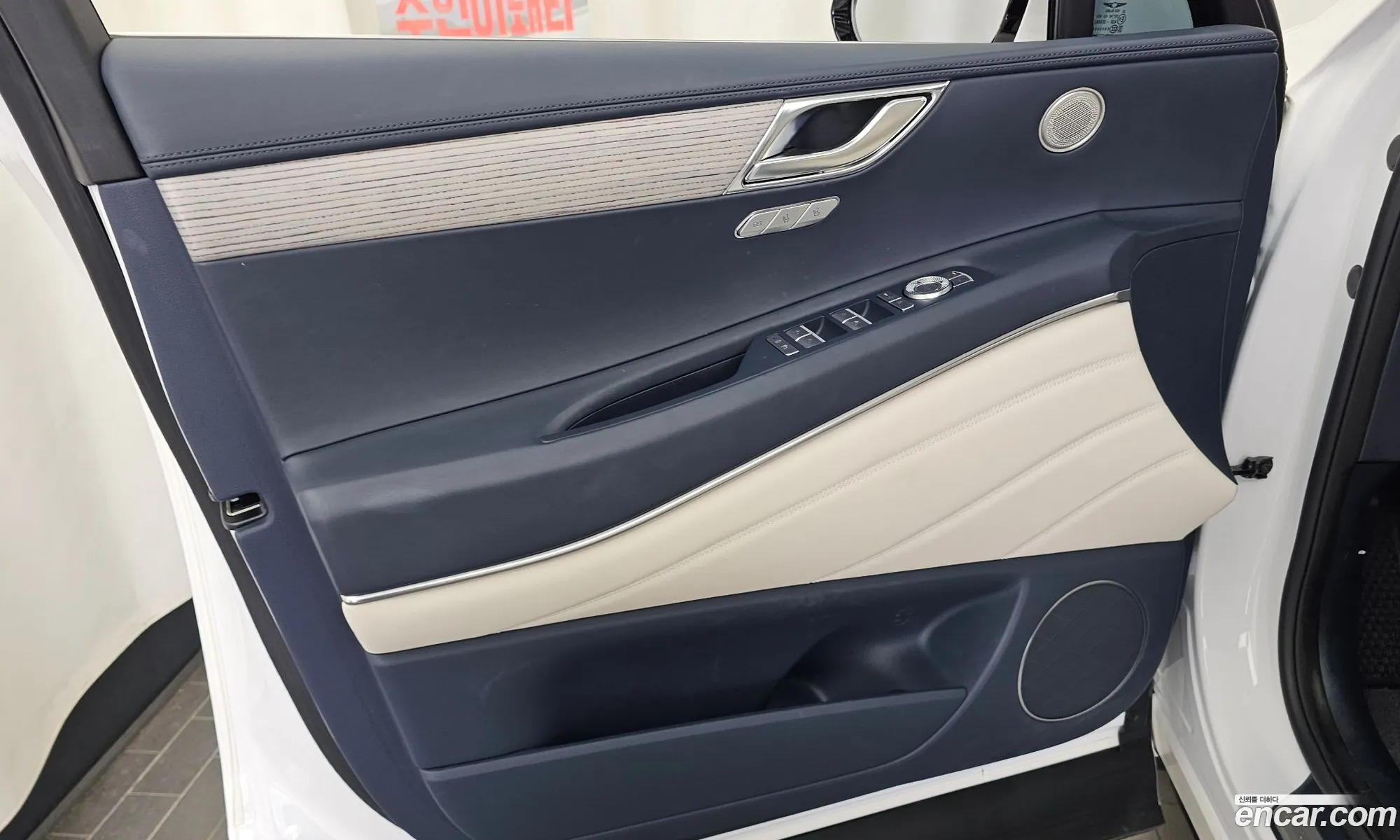 Genesis GV80 2024 KMTHA81BBRU235787 — 18