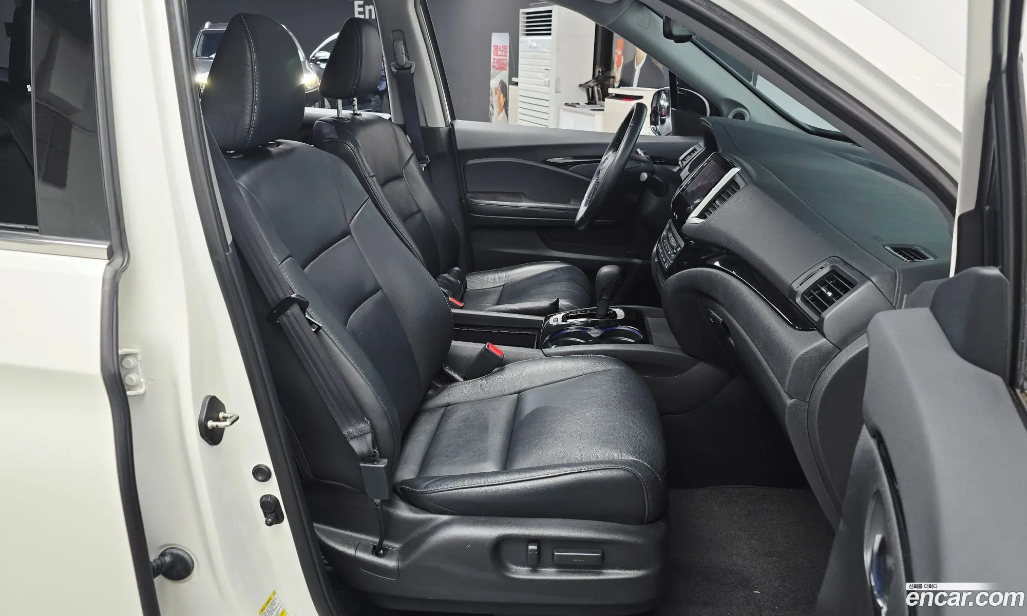Honda Pilot 2016 — 17