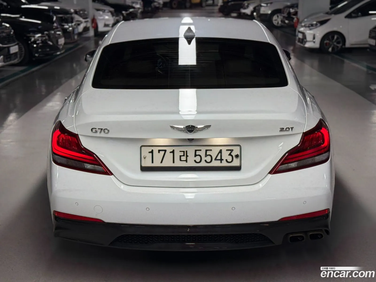 Genesis G70 2020 — 10