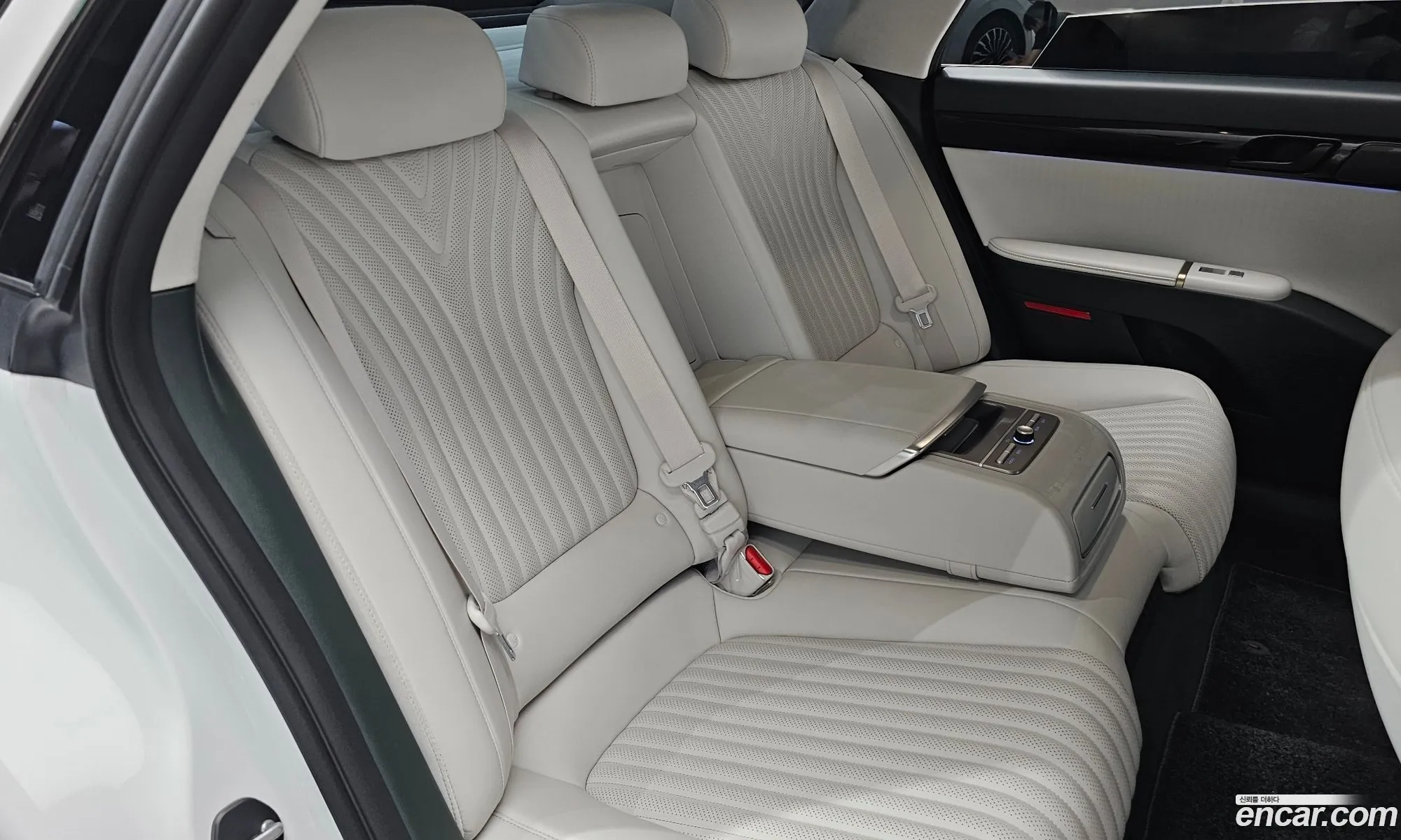 Hyundai Grandeur Hybrid