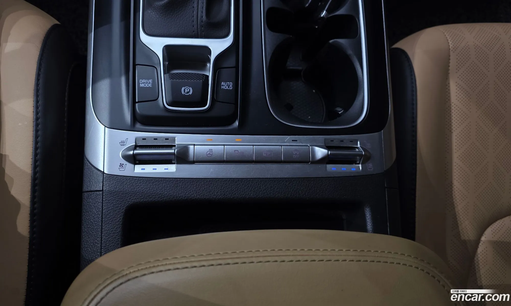 Kia Carnival 2022 KNANB81BBPS213396 — 9