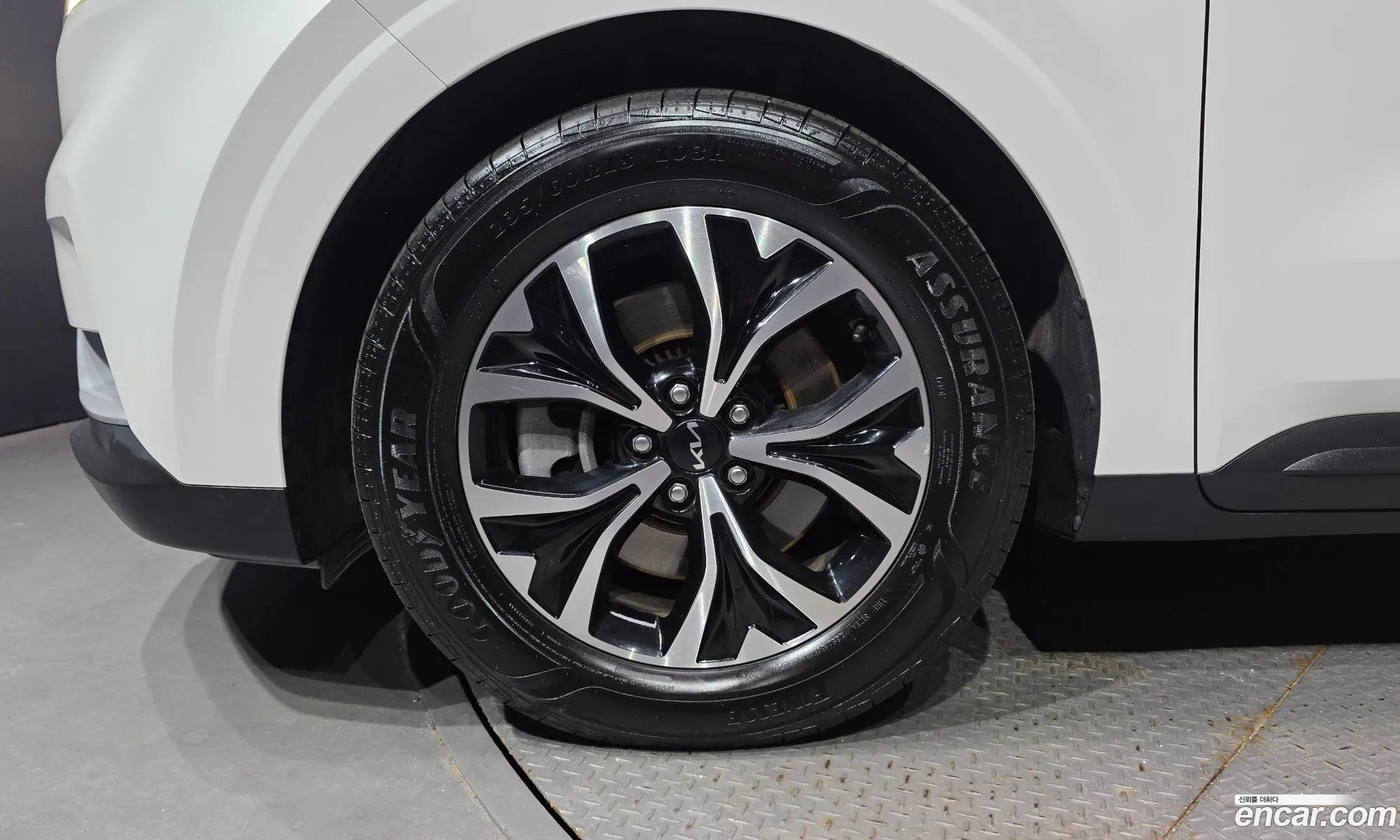 Kia Carnival 2022 KNANB81BBPS213396 — 16