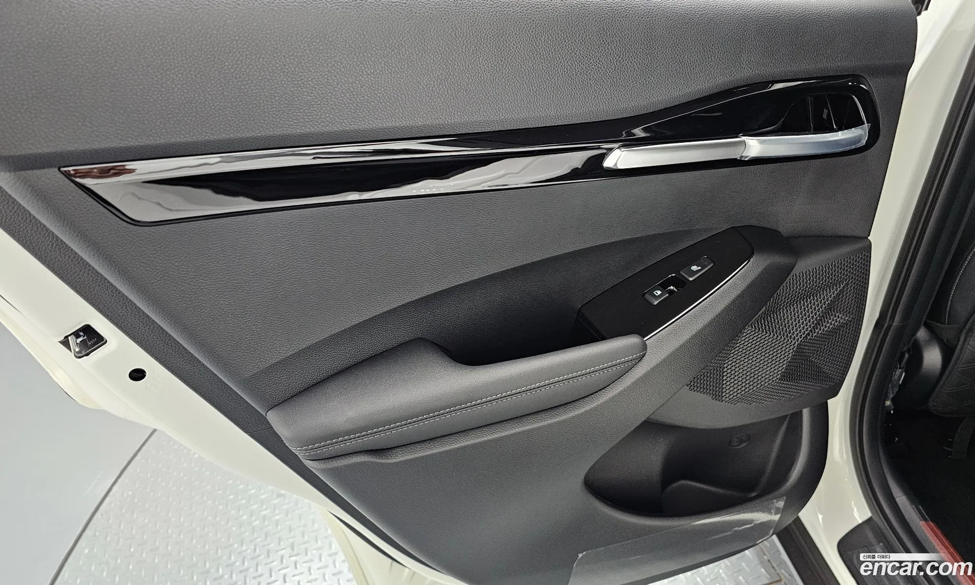 Kia Seltos 2025 KNAET817DTK899802 — 35
