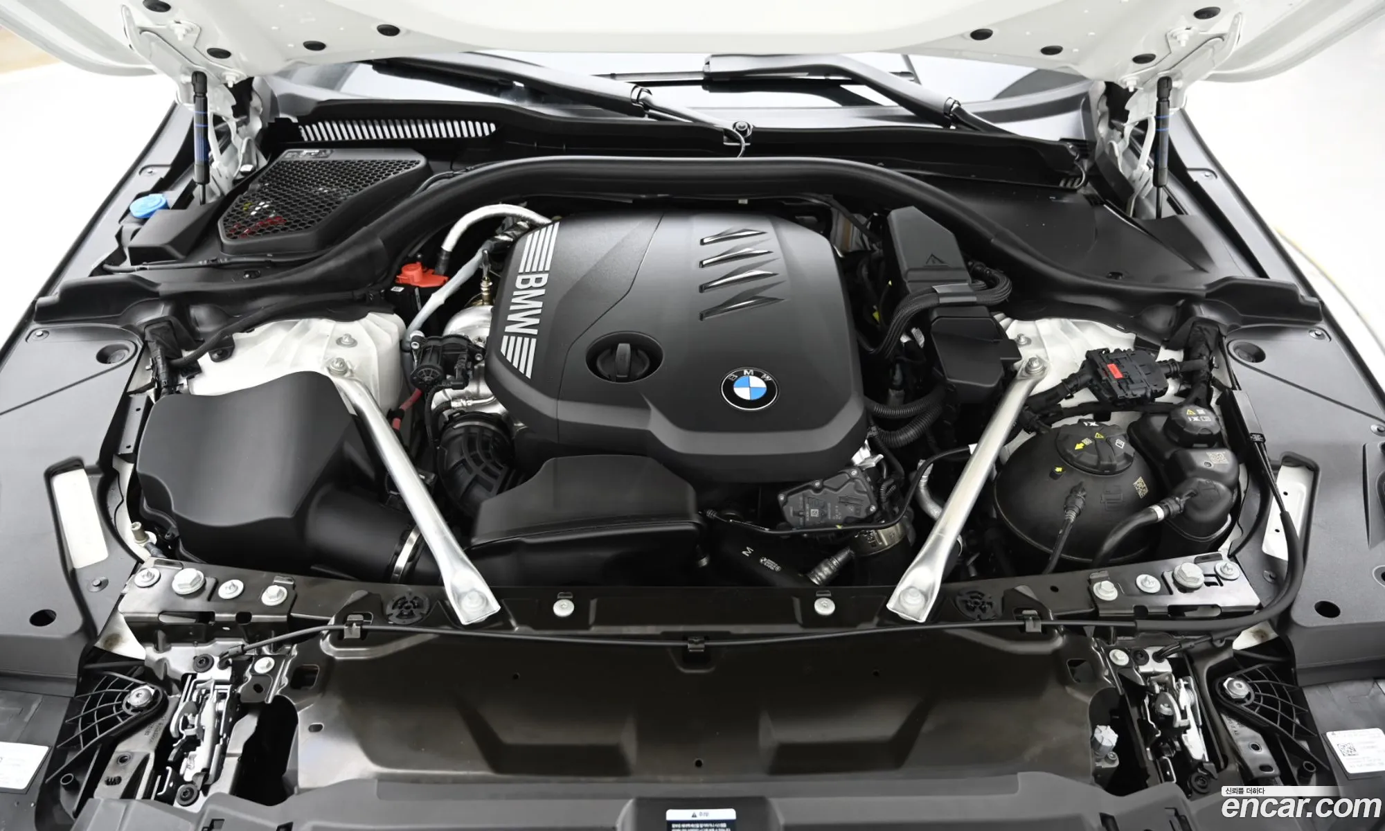 BMW 5 Series 2025 — 3