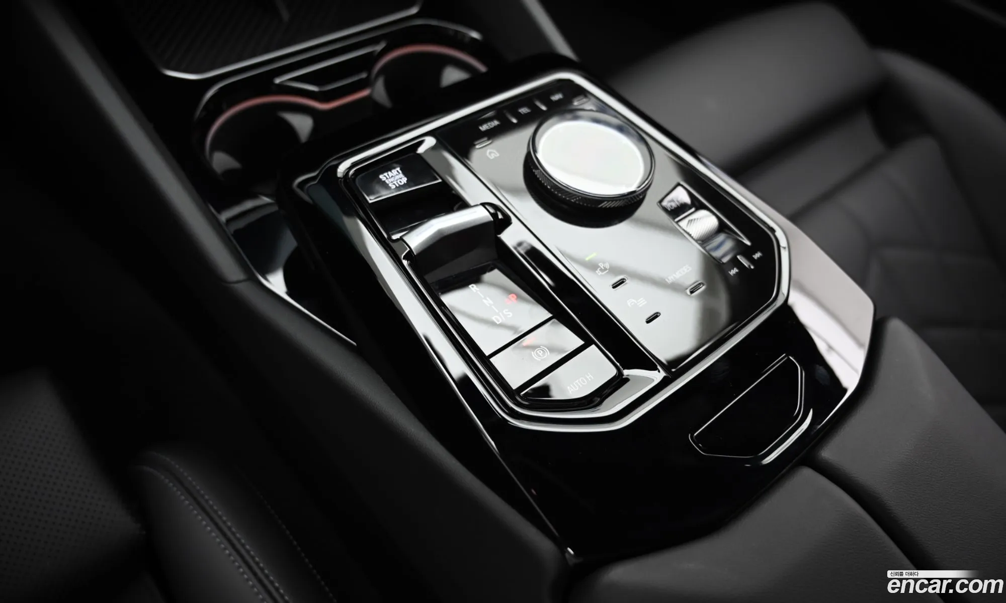 BMW 5 Series 2025 — 16