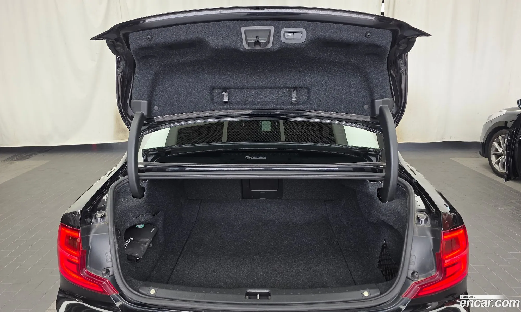 Volvo S90 2017 YV1PSA8BDH1013973 — 14