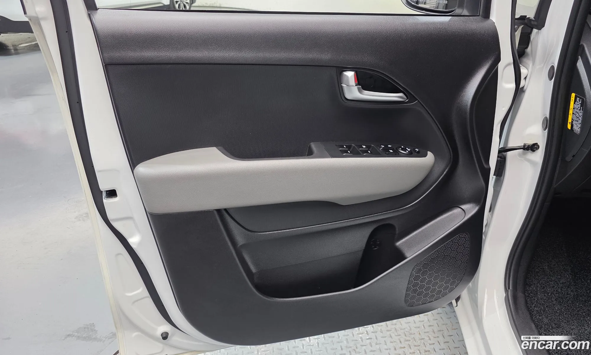 Kia Kia Ray EV 2023 — 21