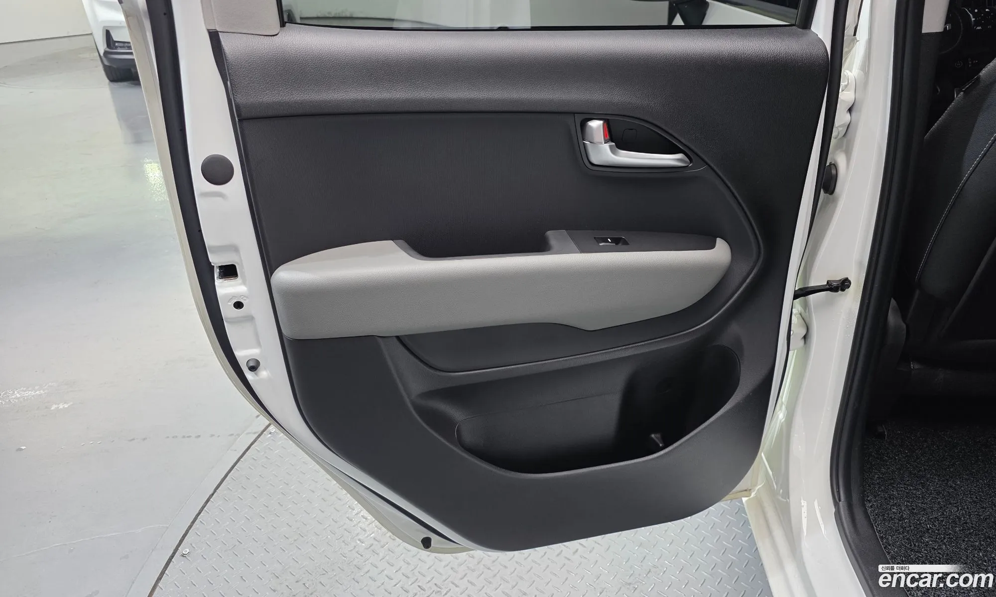 Kia Kia Ray EV 2023 — 3