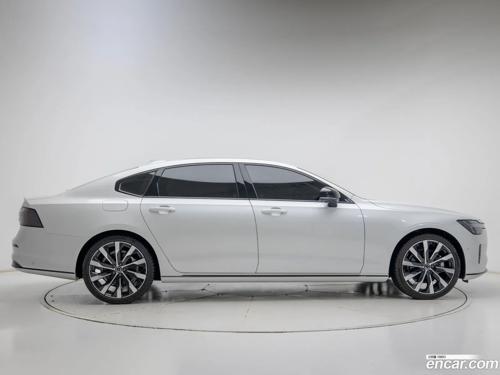 Volvo S90 2025 — 13