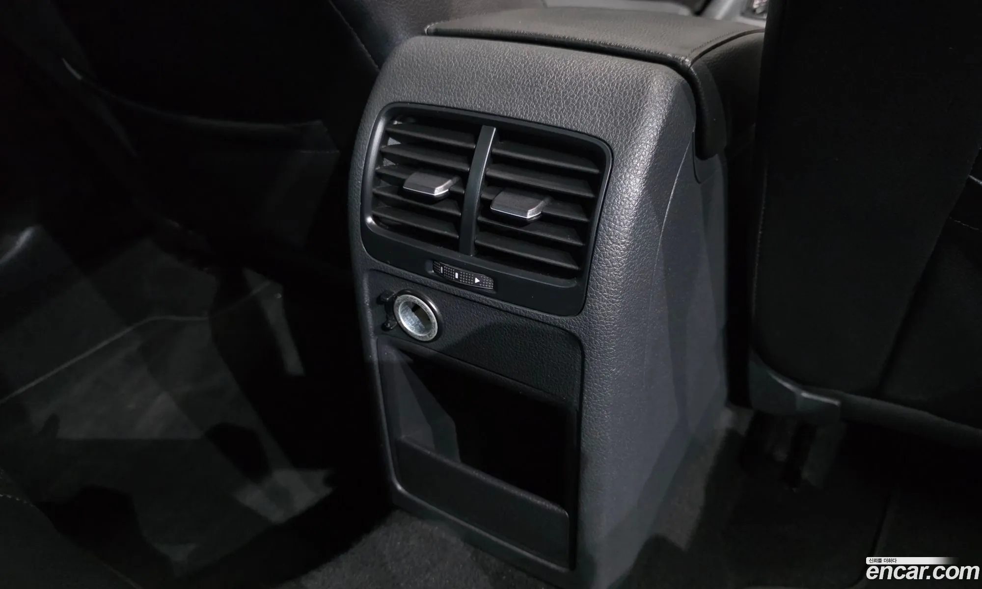 Volkswagen Jetta 2015 — 14