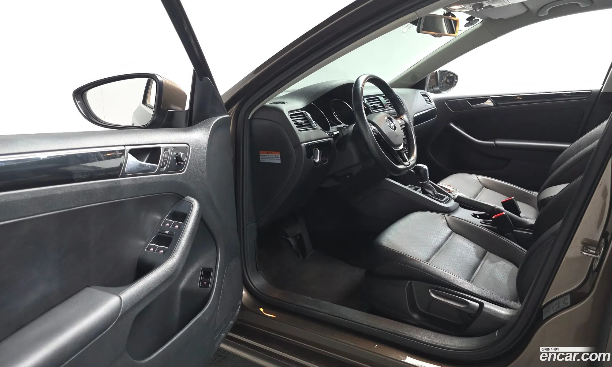 Volkswagen Jetta 2015 — 20