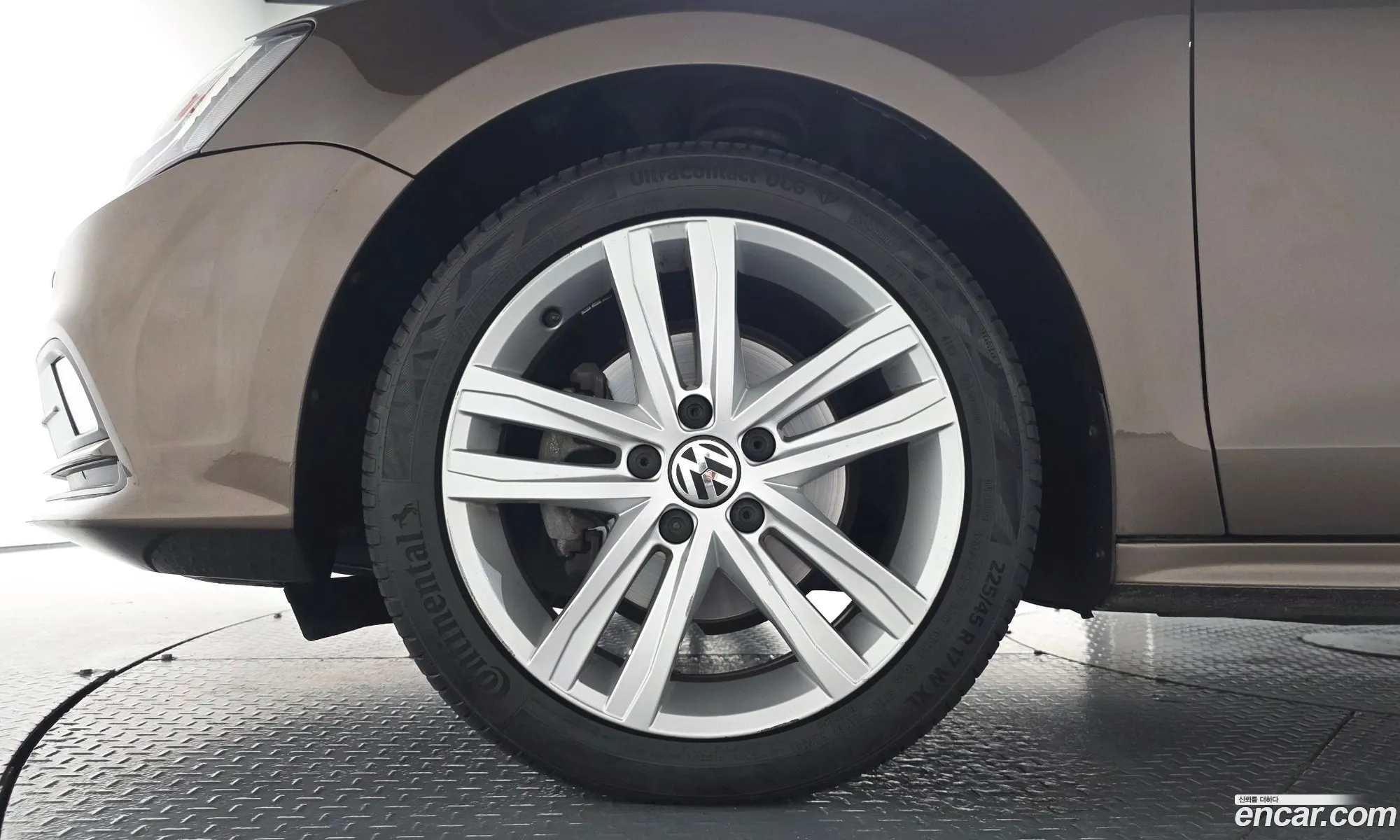 Volkswagen Jetta 2015 — 26