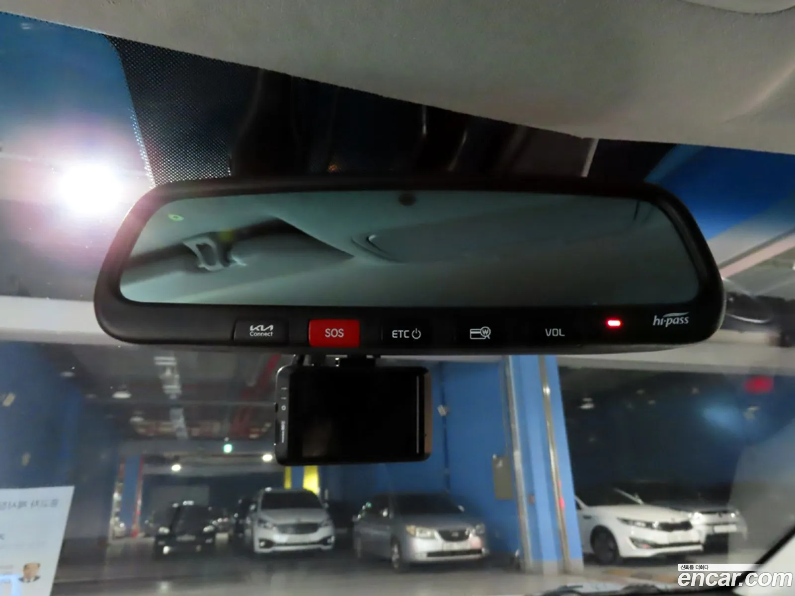 Kia K3 2022 — 17
