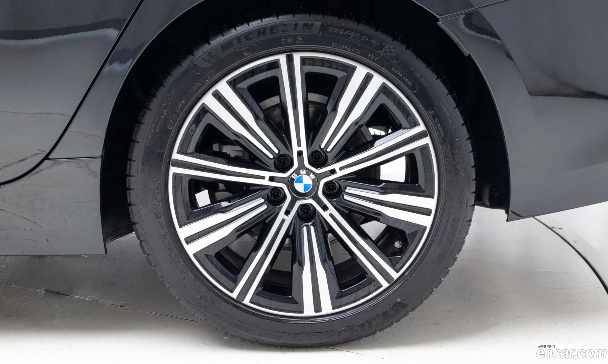 BMW 3 Series 2025 — 5