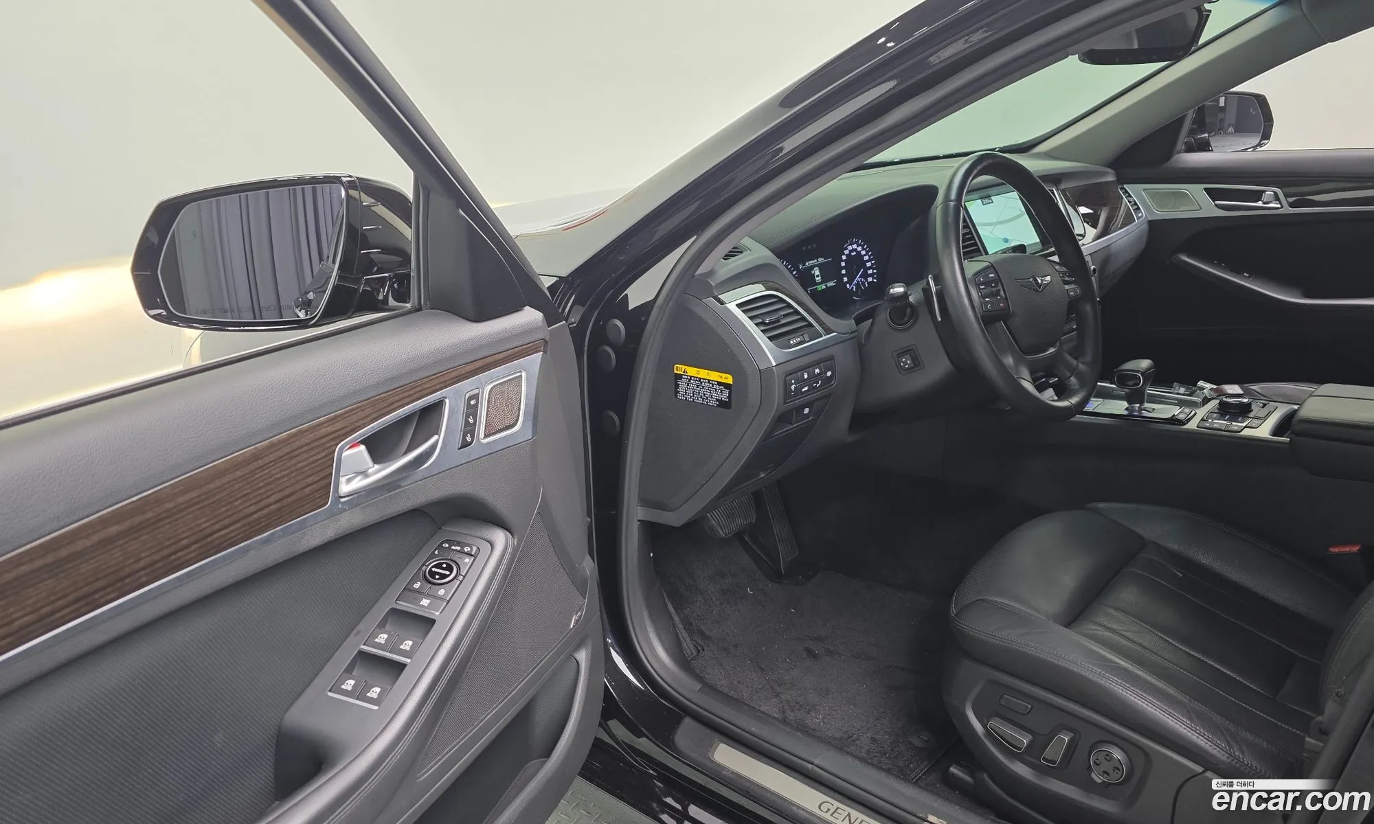 Genesis G80 2017 KMHGM41DDHU232634 — 19