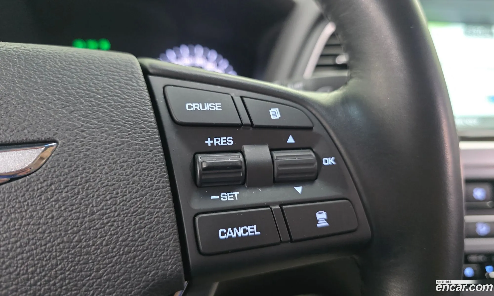 Genesis G80 2017 KMHGM41DDHU232634 — 26