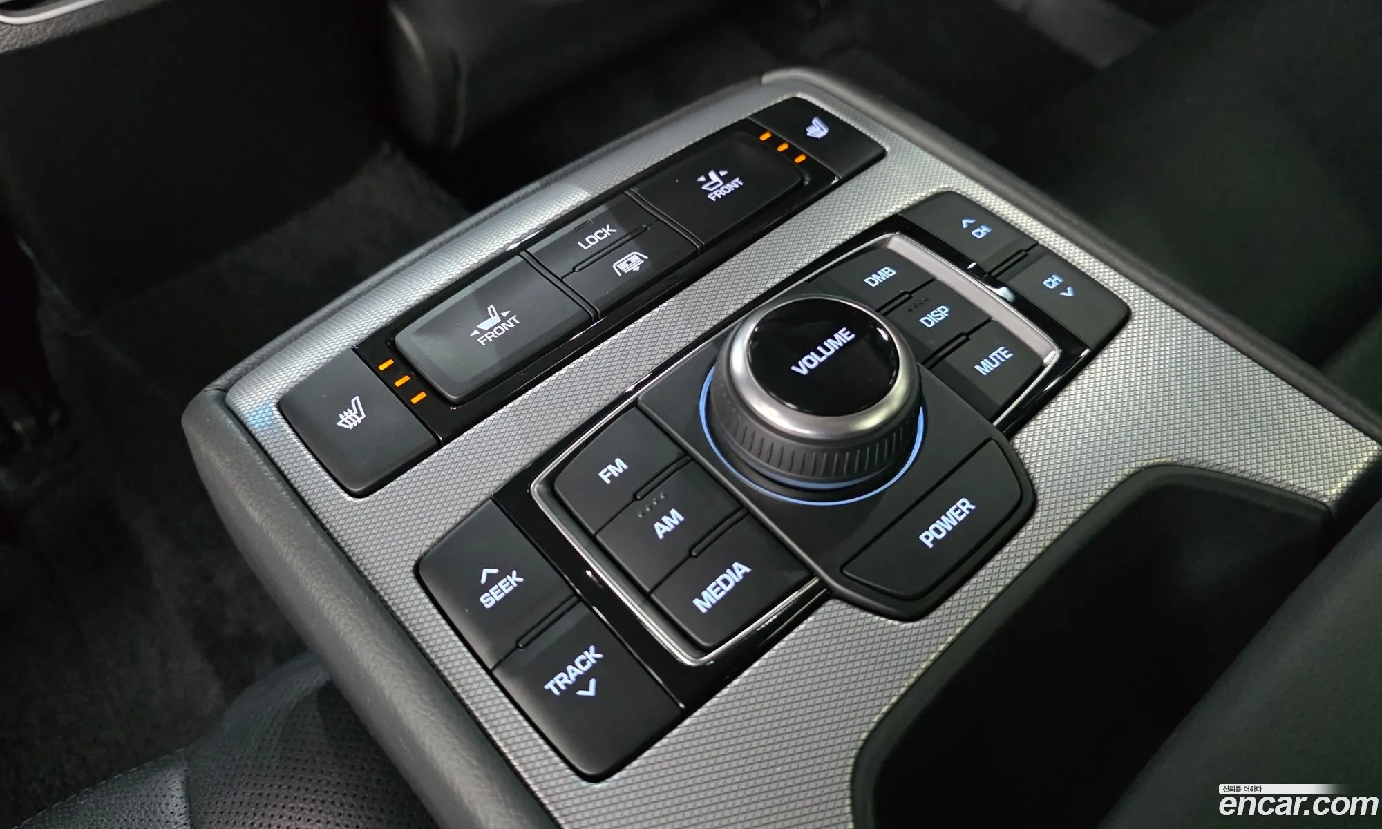 Genesis G80 2017 KMHGM41DDHU232634 — 29
