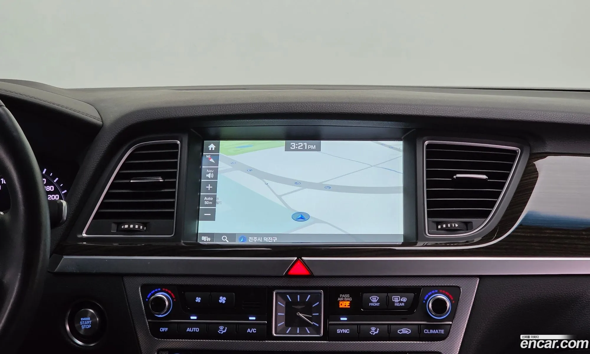 Genesis G80 2017 KMHGM41DDHU232634 — 2