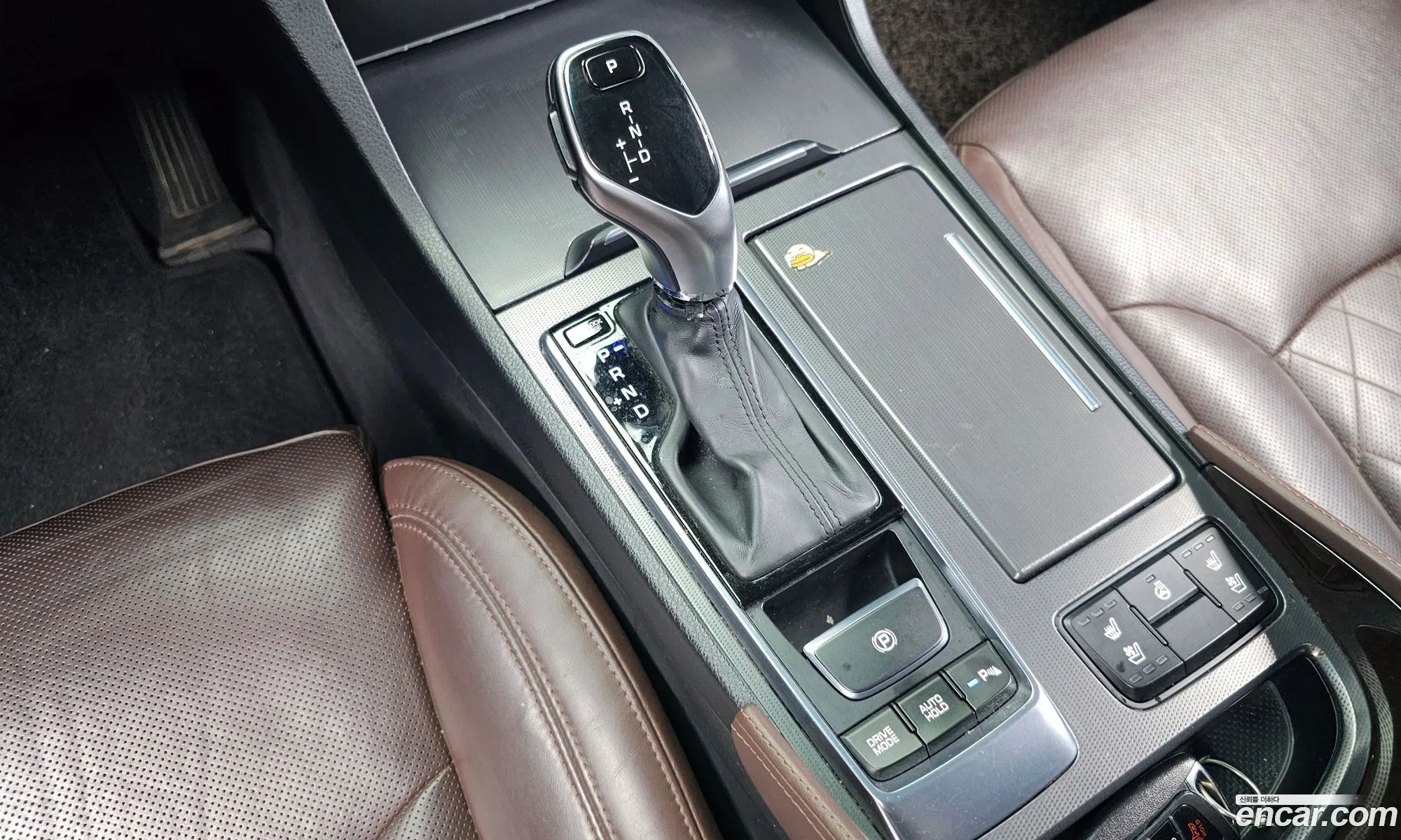 Hyundai Aslan 2015 — 17