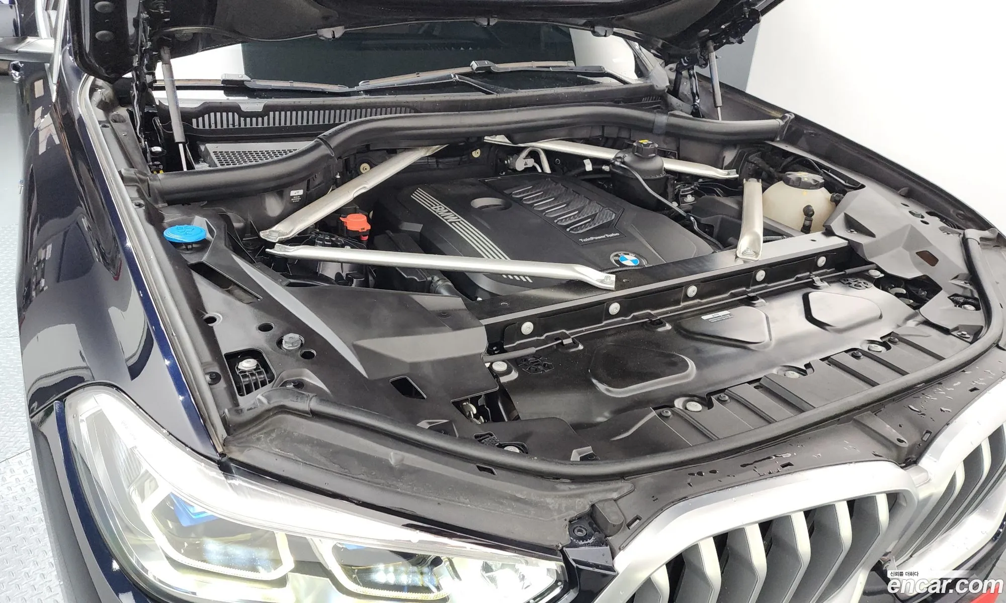 BMW X6 2022 WBACY610111111111 — 28