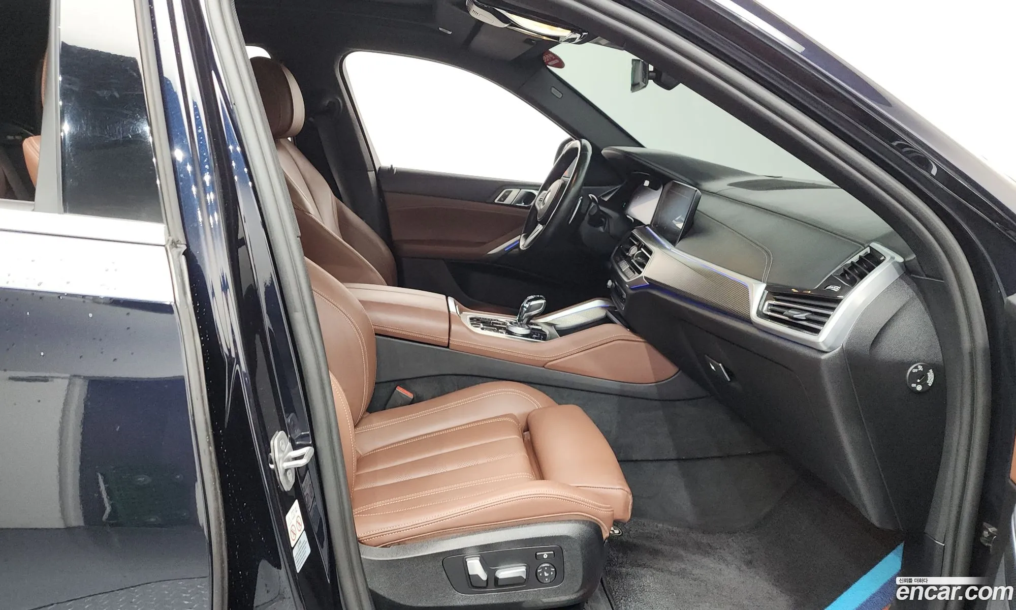 BMW X6 2022 WBACY610111111111 — 18