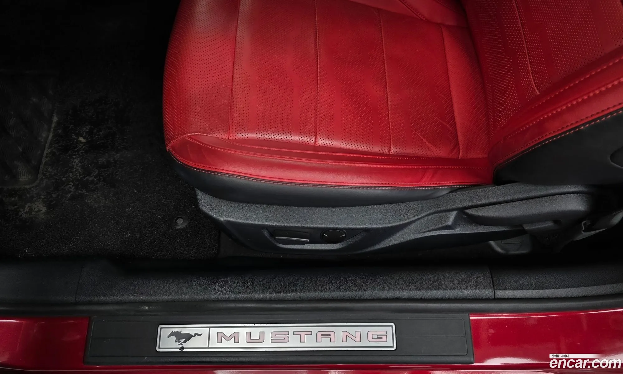 Ford Mustang 2023 — 19