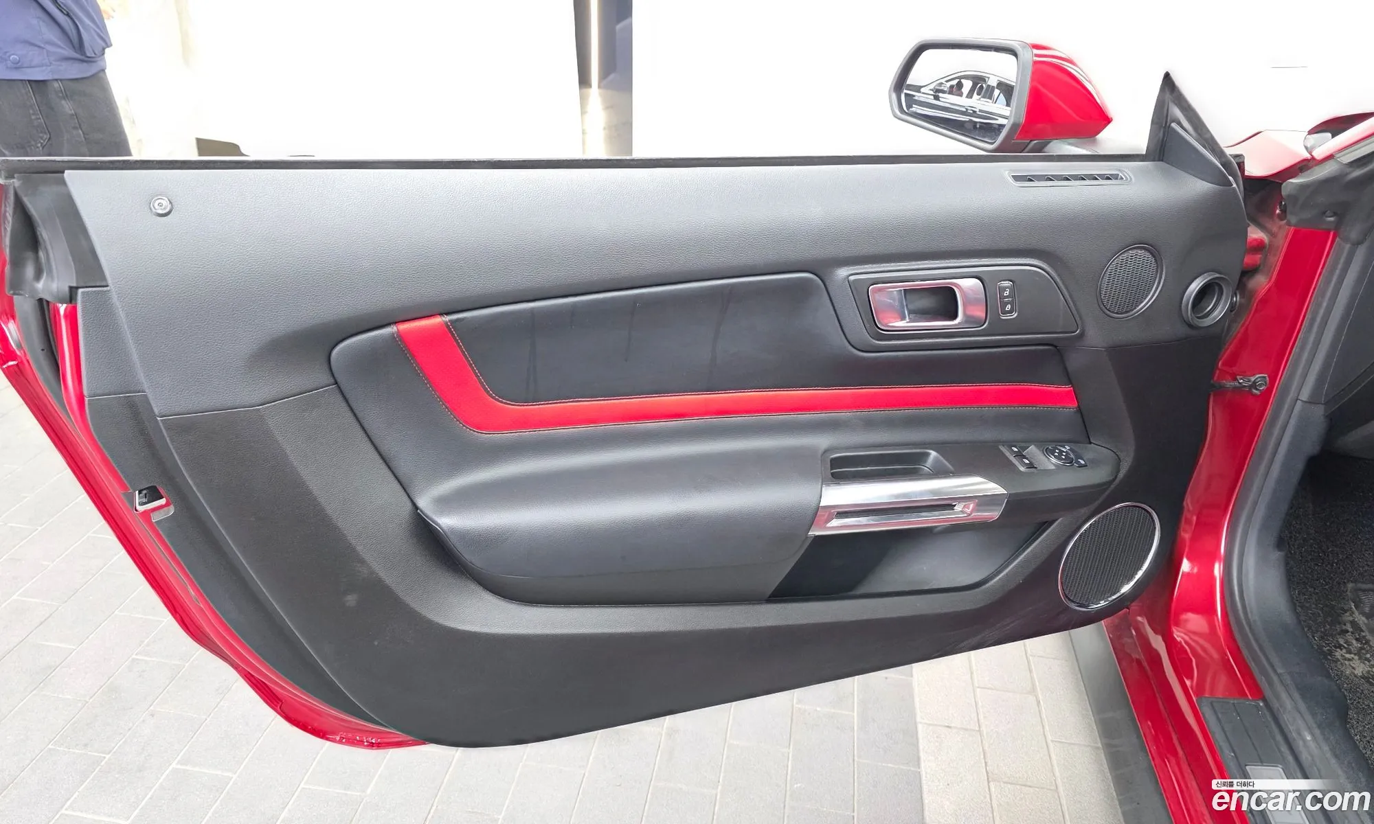Ford Mustang 2023 — 9
