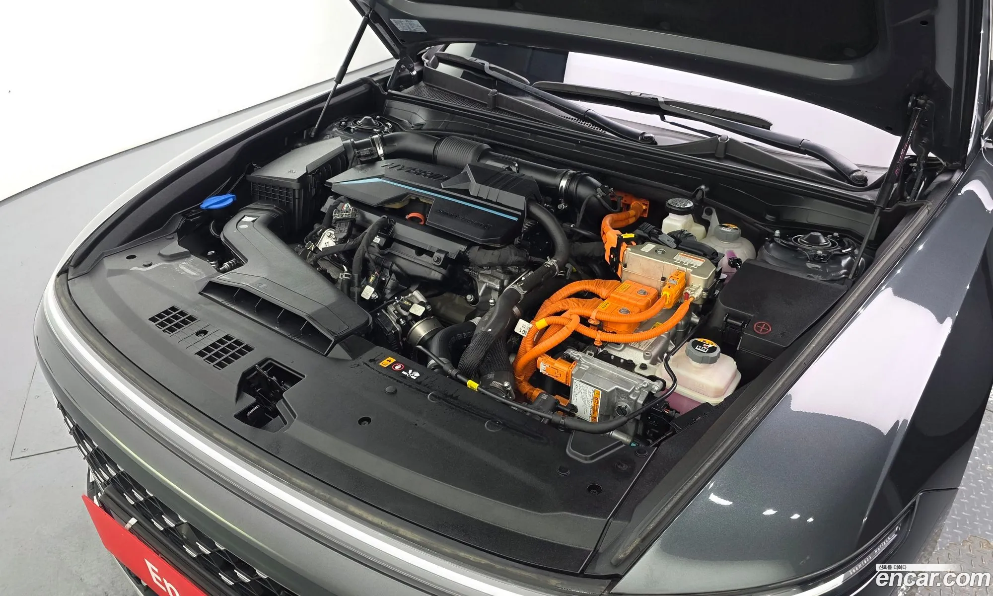 Hyundai Grandeur Hybrid