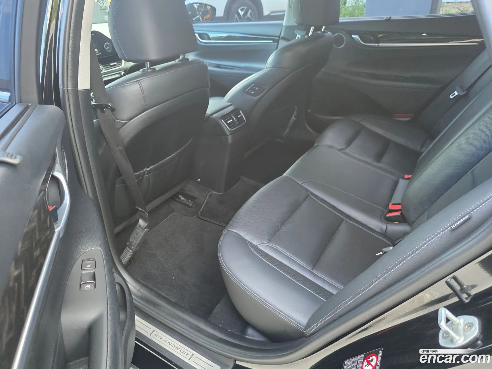 Hyundai Grandeur IG 2018 — 12