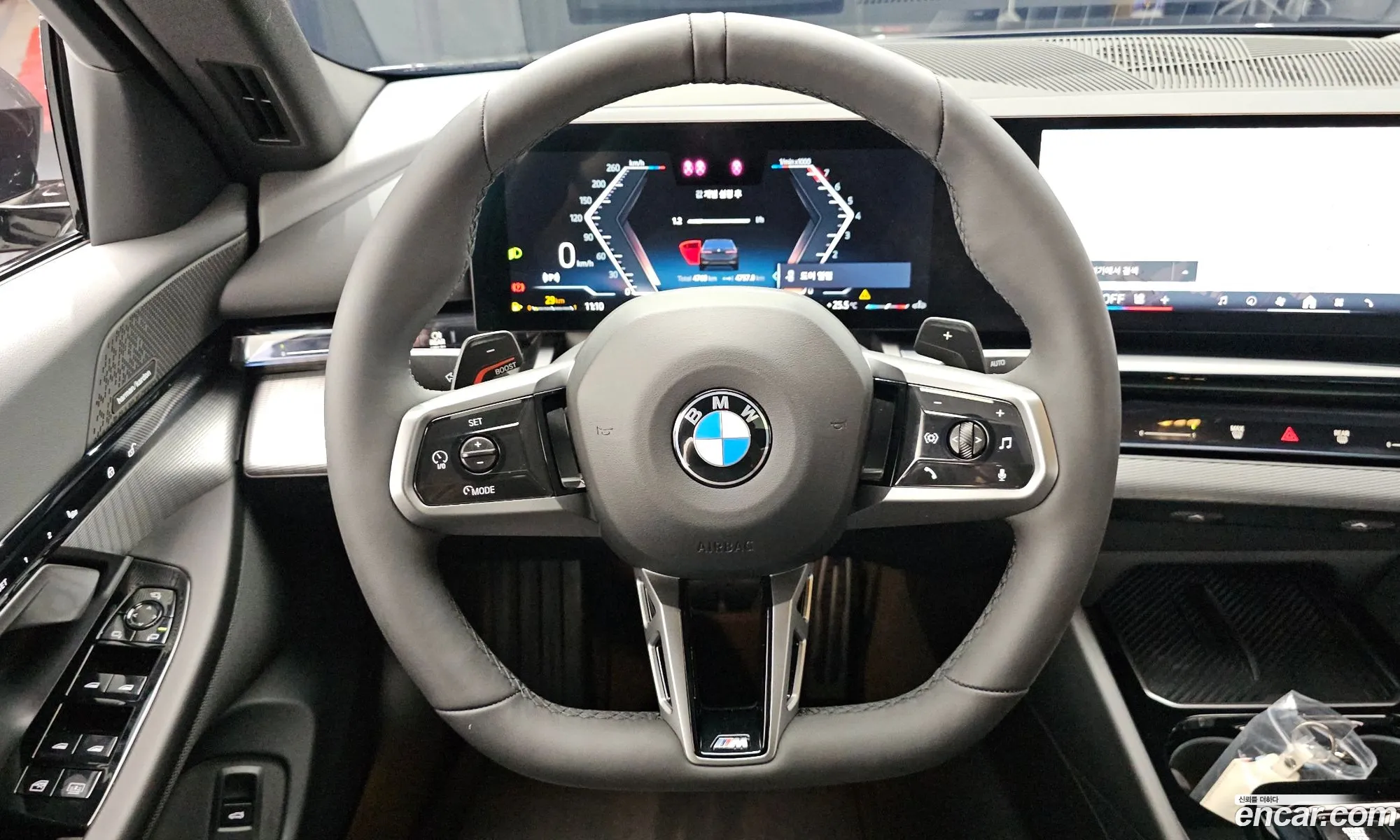 BMW 5 Series 2025 WBA51FJ08SCV35662 — 29