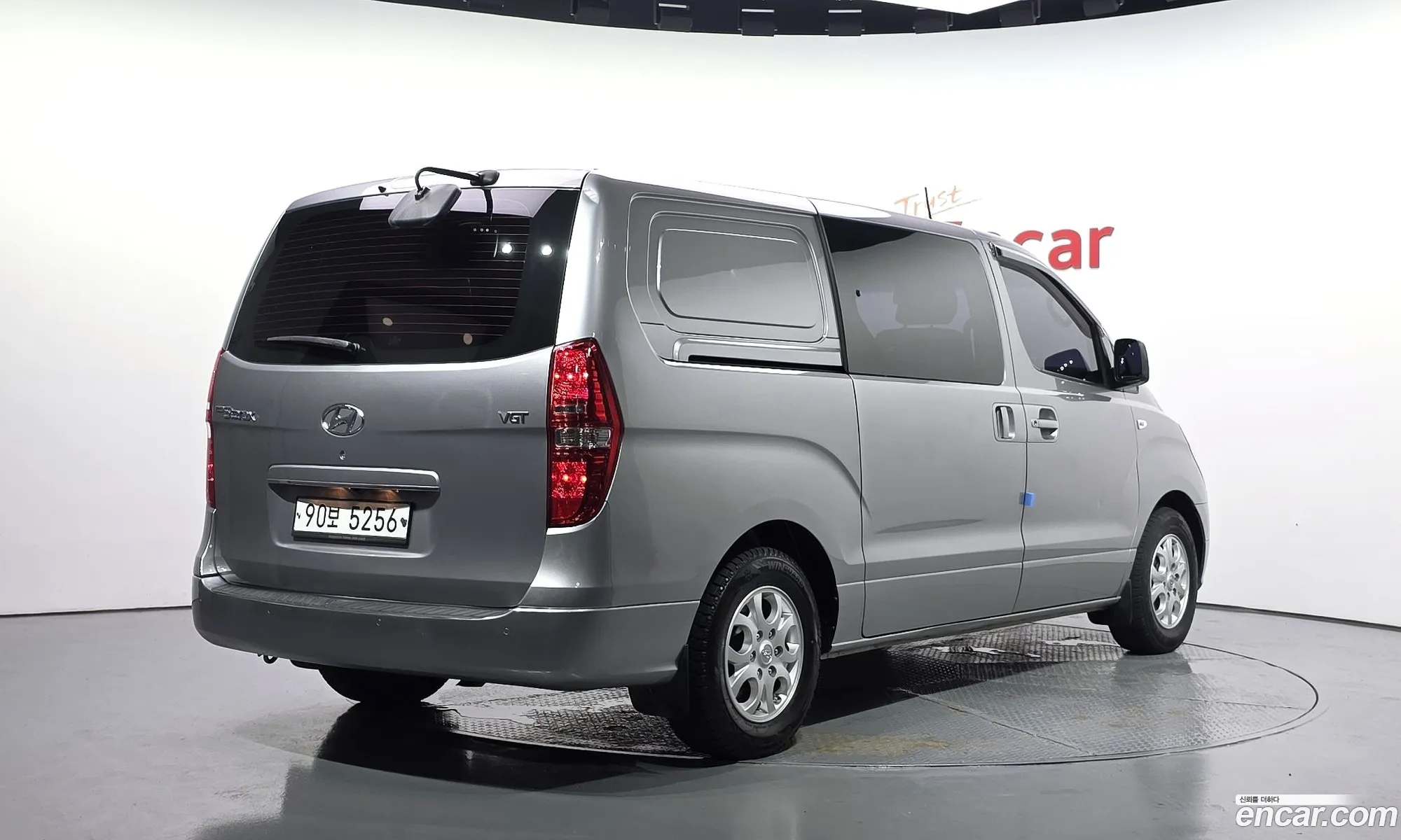 Hyundai Grand Starex 2015 — 3