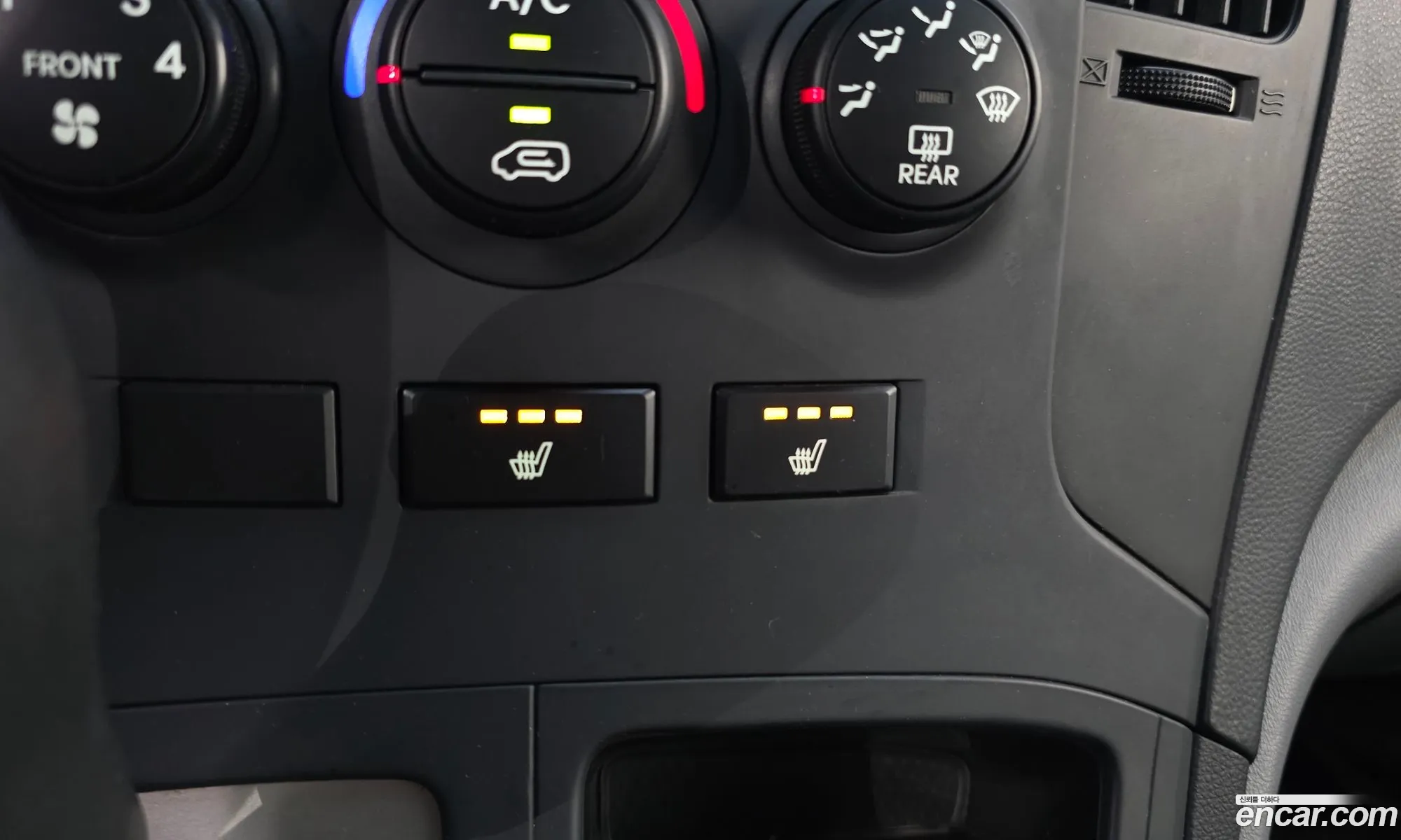 Hyundai Grand Starex 2015 — 13
