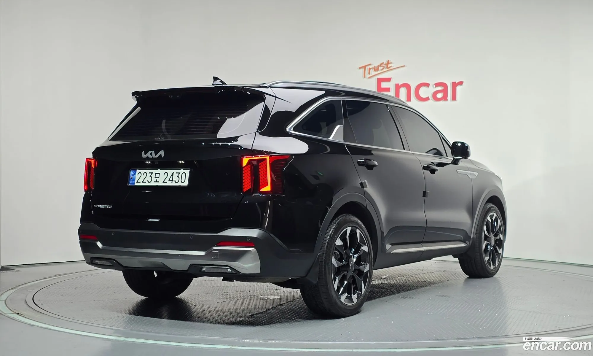 Kia Sorento 2023 KNARM81FGRA249766 — 34
