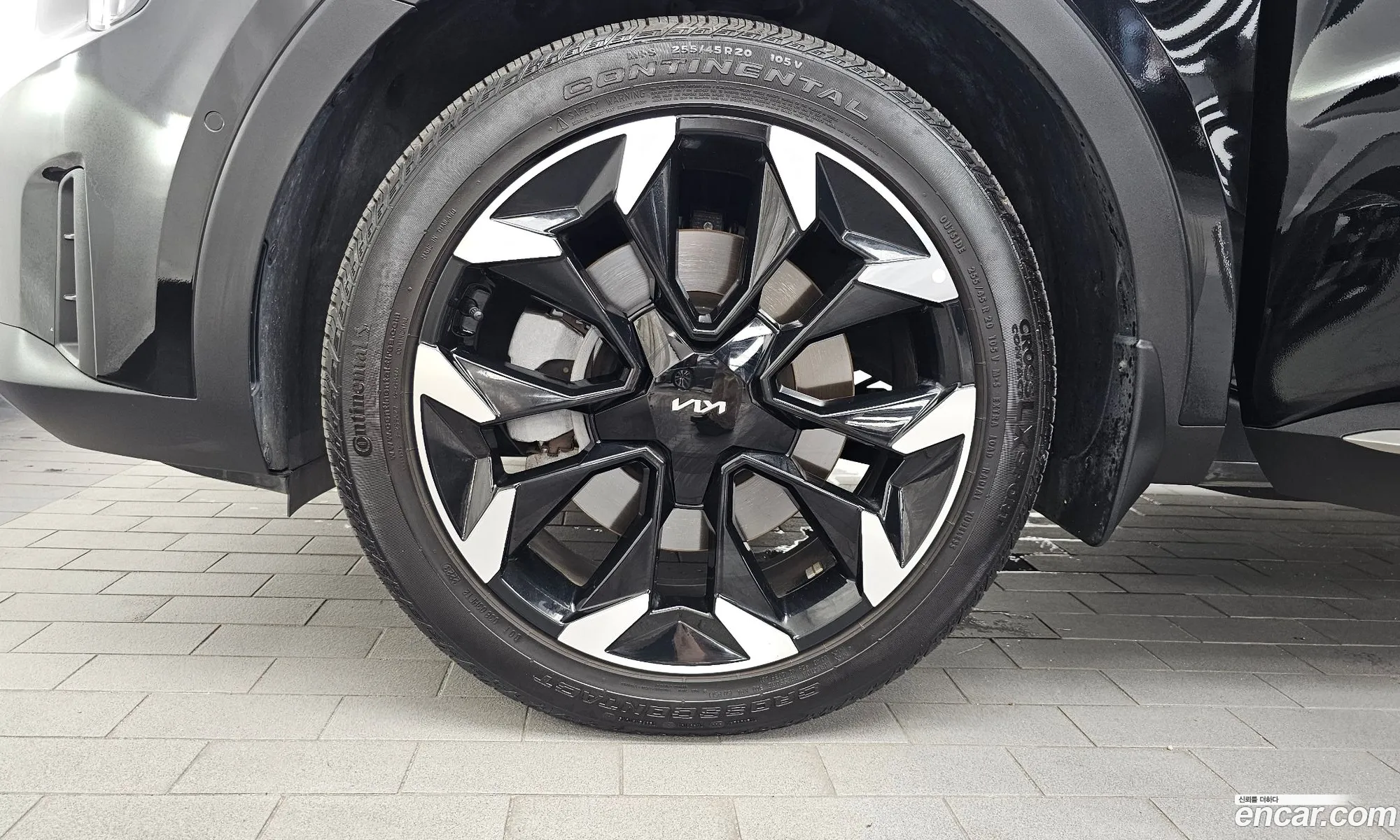 Kia Sorento 2023 KNARM81FGRA249766 — 20