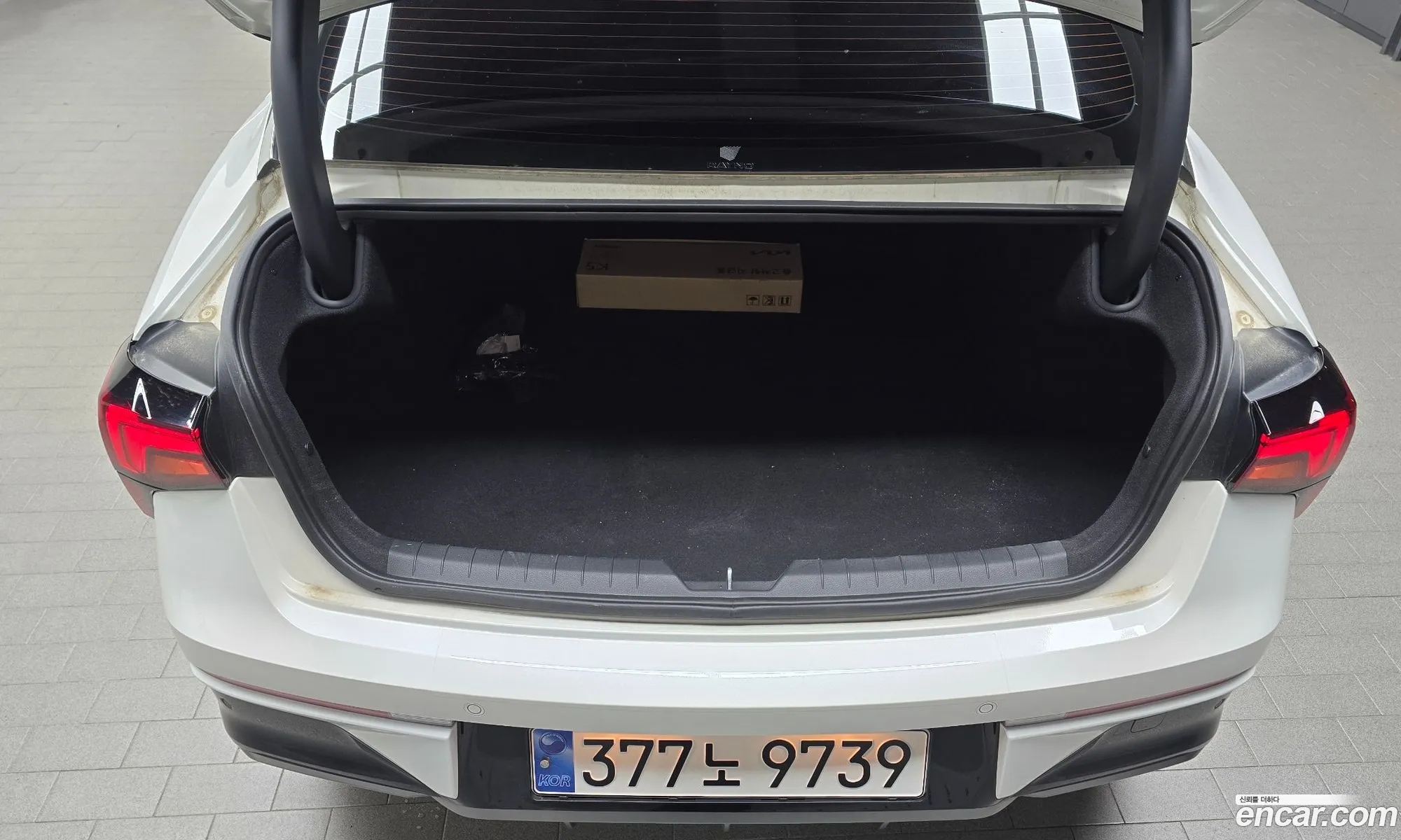 Kia K5 2024 KNAG241ABRA258073 — 19