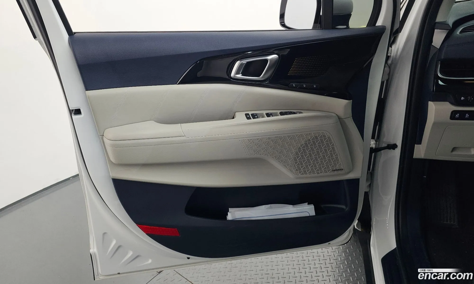 Kia Carnival 2024 KNANE81ABSS054061 — 34