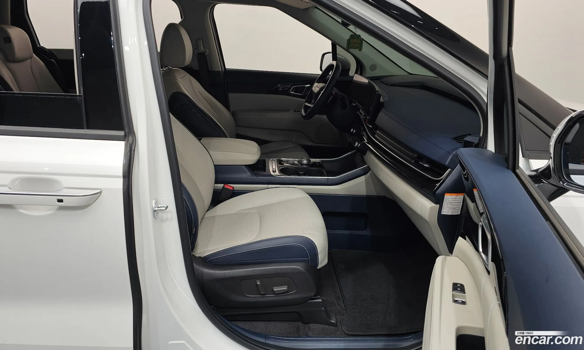 Kia Carnival 2024 KNANE81ABSS054061 — 12