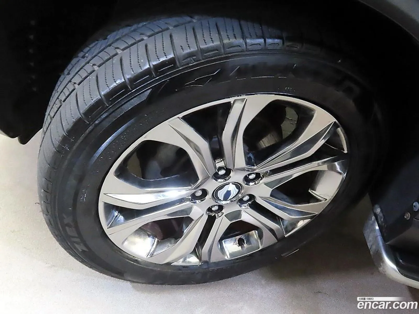 KG Mobility (SsangYong) G4 Rexton 2018 — 17
