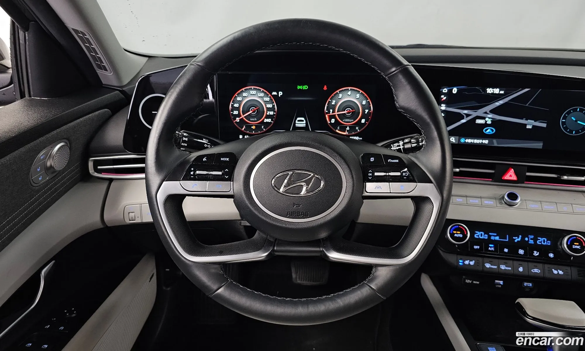 Hyundai Elantra 2021 — 14