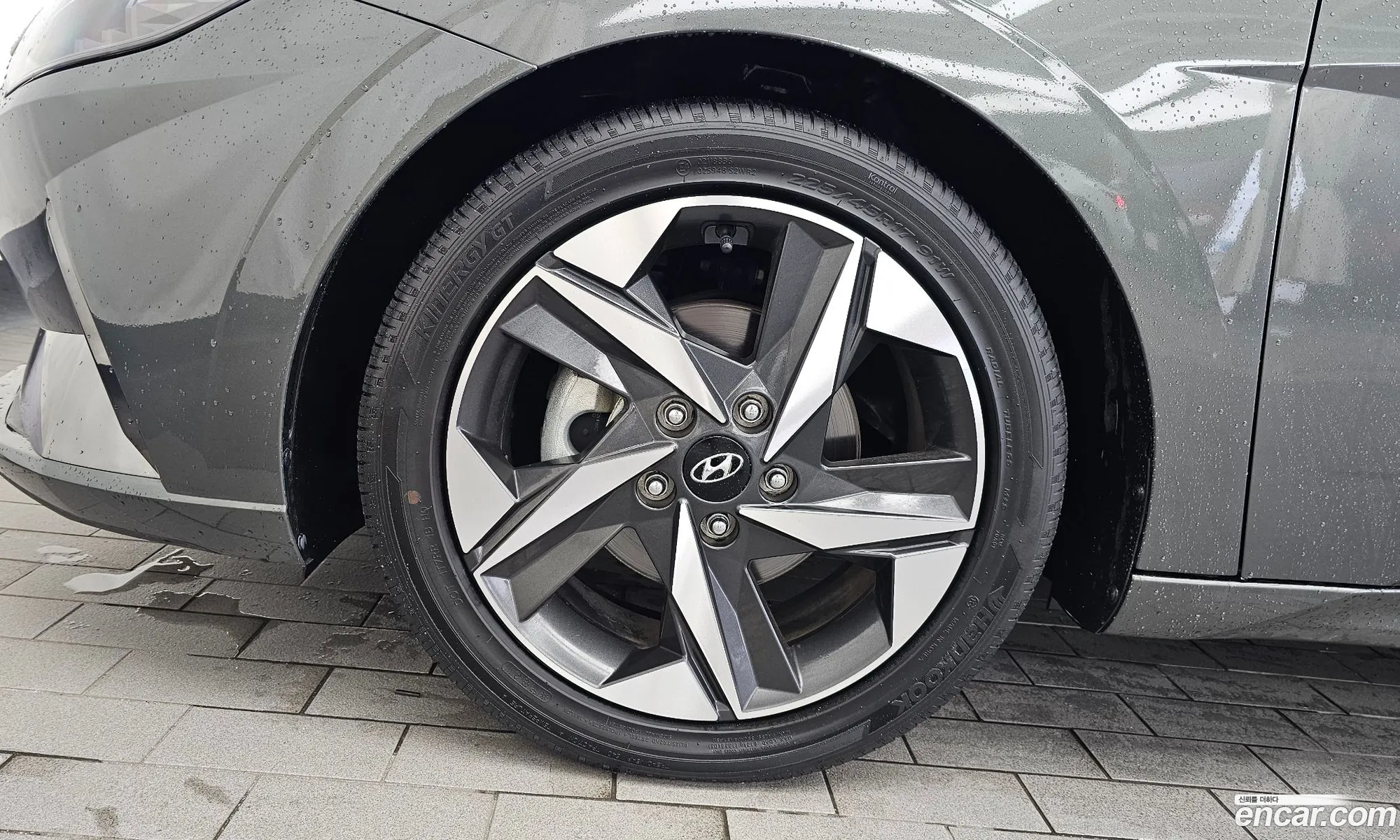 Hyundai Elantra 2021 — 16