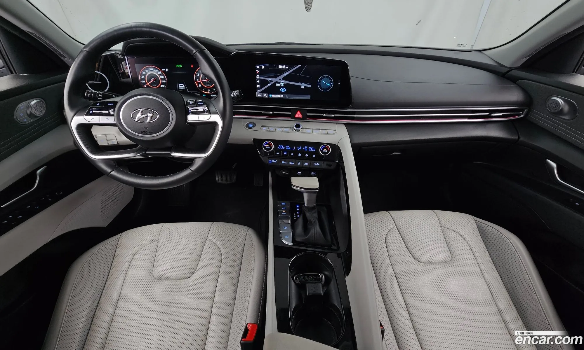 Hyundai Elantra 2021 — 26