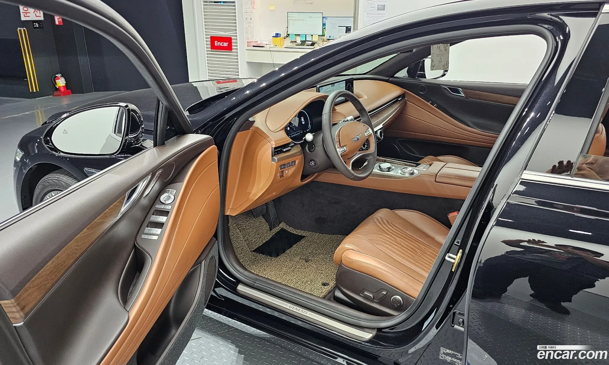 Genesis G80 2024 KMTGB41CDRU223536 — 3