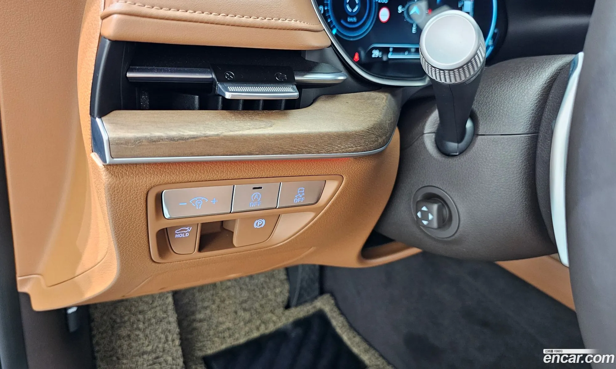 Genesis G80 2024 KMTGB41CDRU223536 — 4
