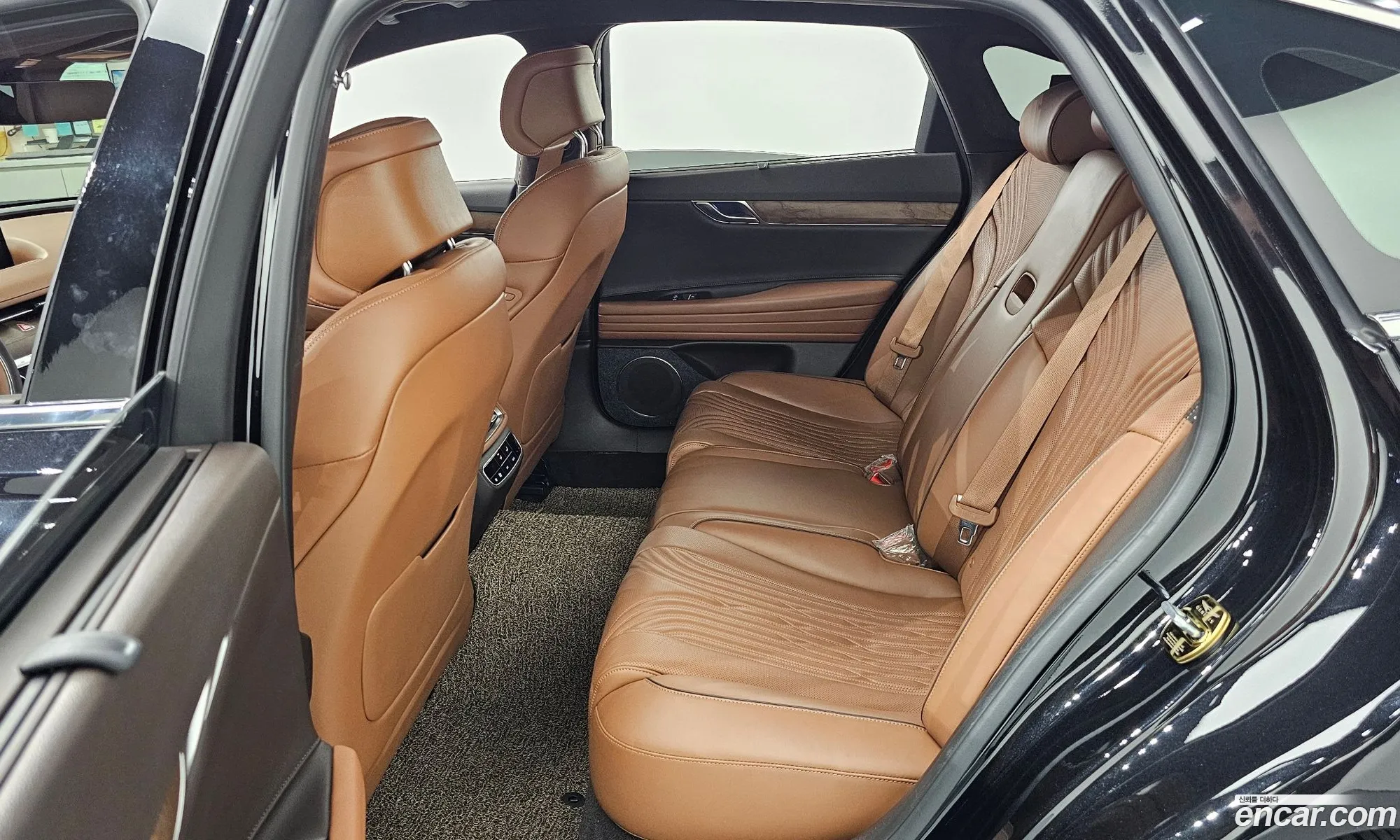 Genesis G80 2024 KMTGB41CDRU223536 — 10