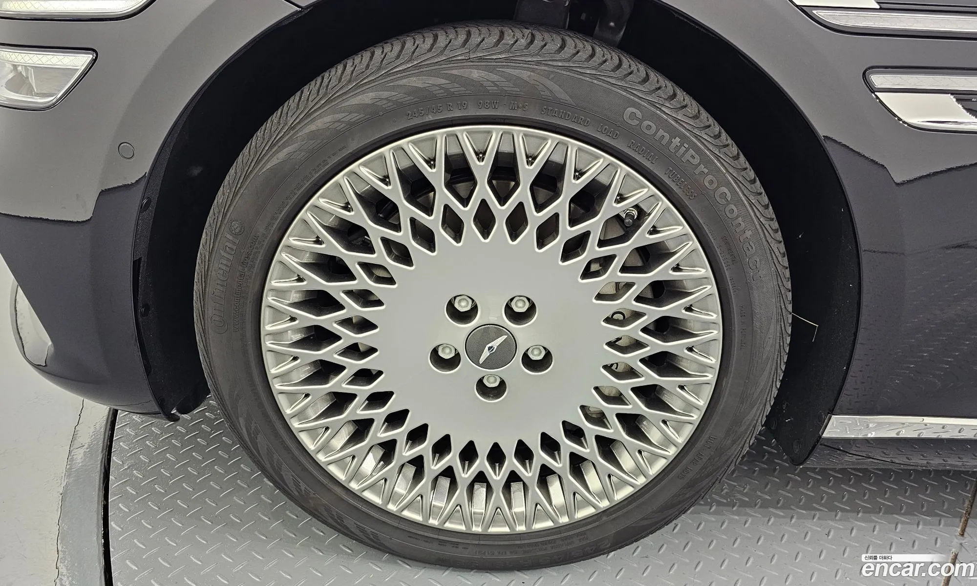 Genesis G80 2024 KMTGB41CDRU223536 — 17