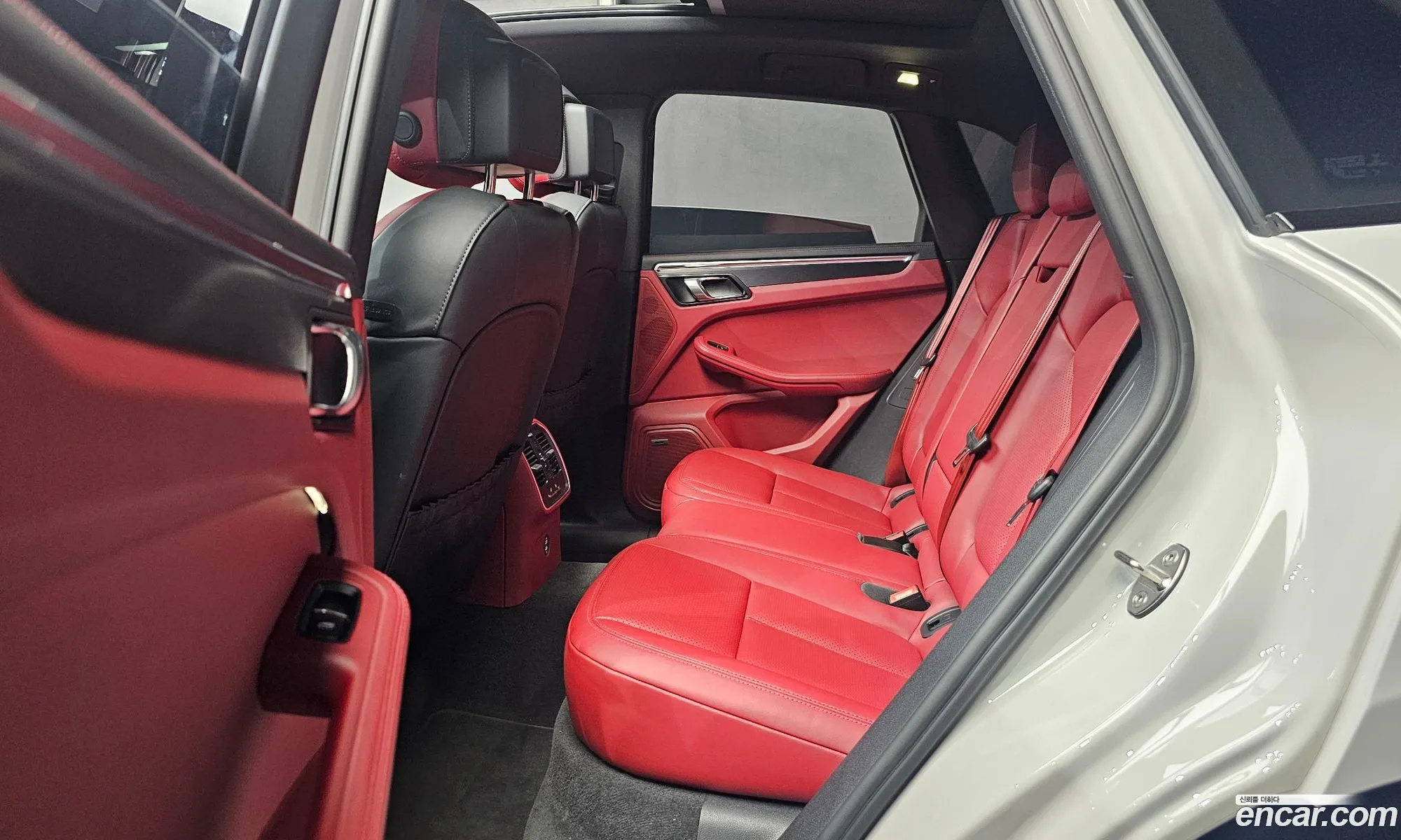 Porsche Macan 2023 WP1AF2951PLB55659 — 9