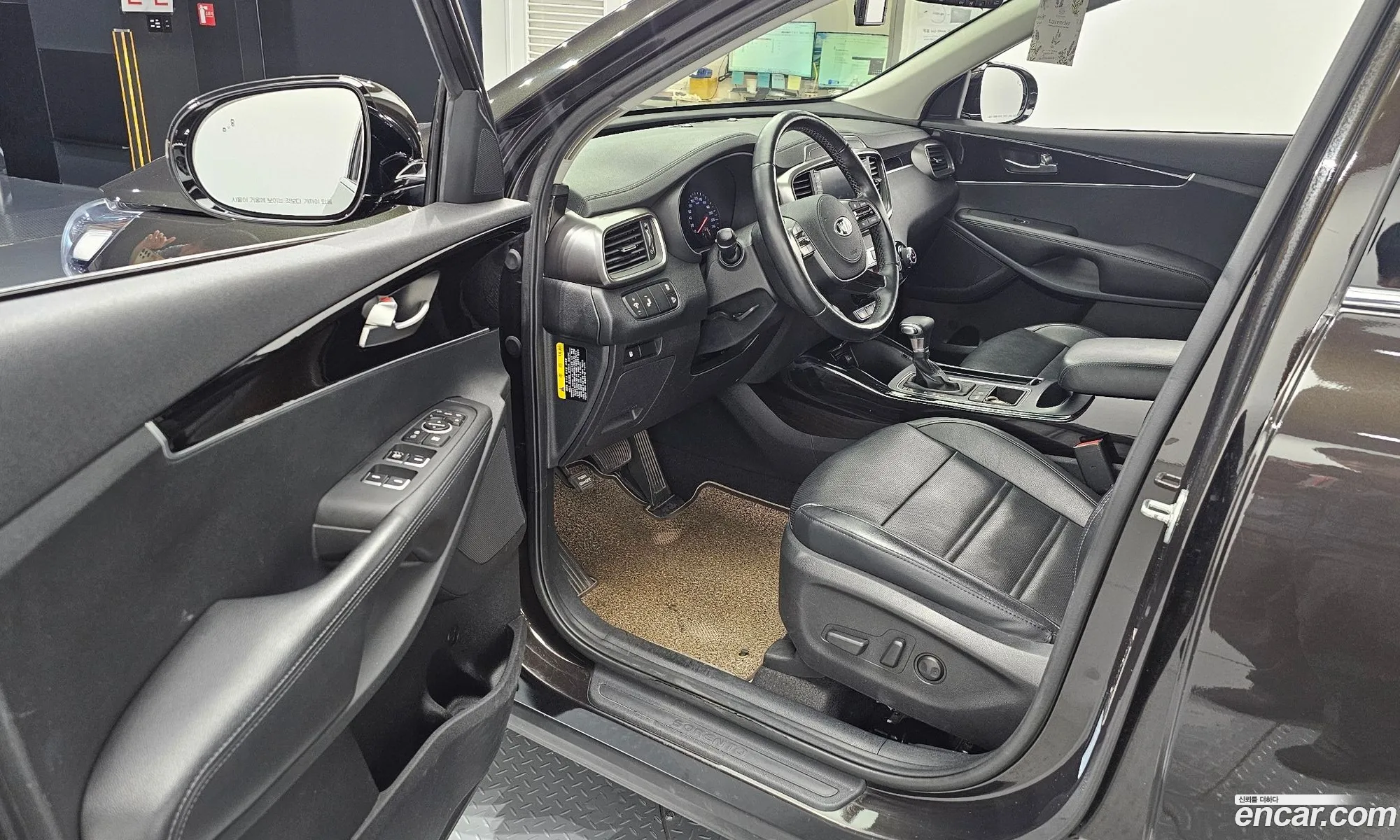 Kia Sorento 2018 KNAPG81ABKA476610 — 18