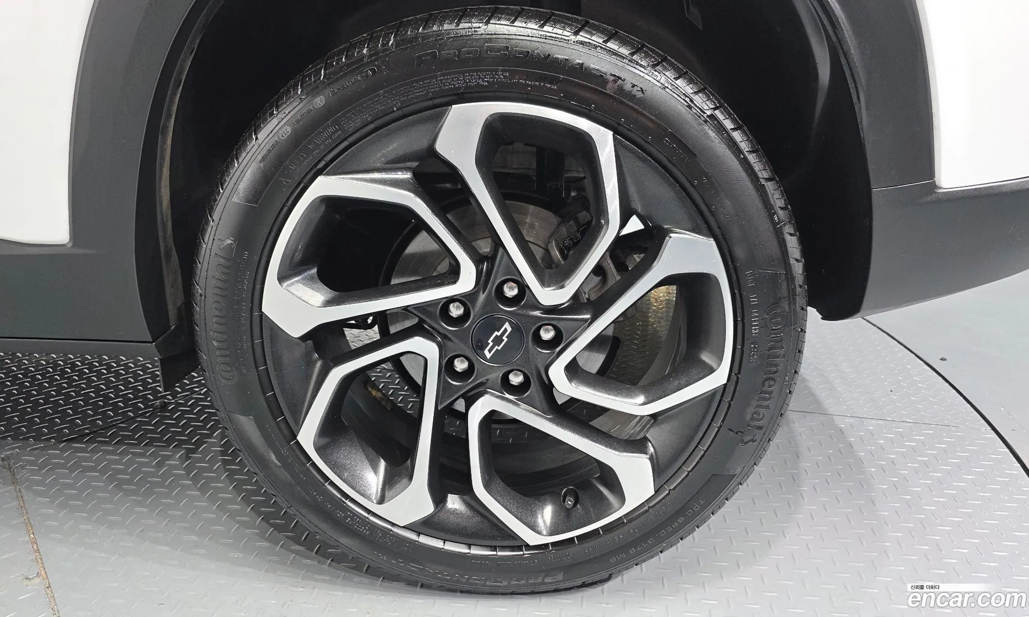 Chevrolet (GM Daewoo) Trax Crossover 2023 — 13